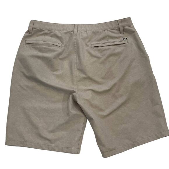Hurley Tan/Neutral Spacedye Walk Short Bermuda, Size 36, Inseam 9" - Picture 2 of 13